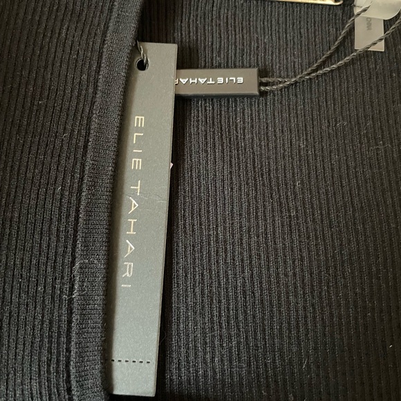 Sweetheart Neckline Short Sleeve Top from Elie Tahari - Picture 4 of 7